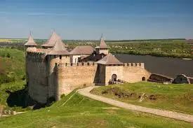 Хотин і Чернівці