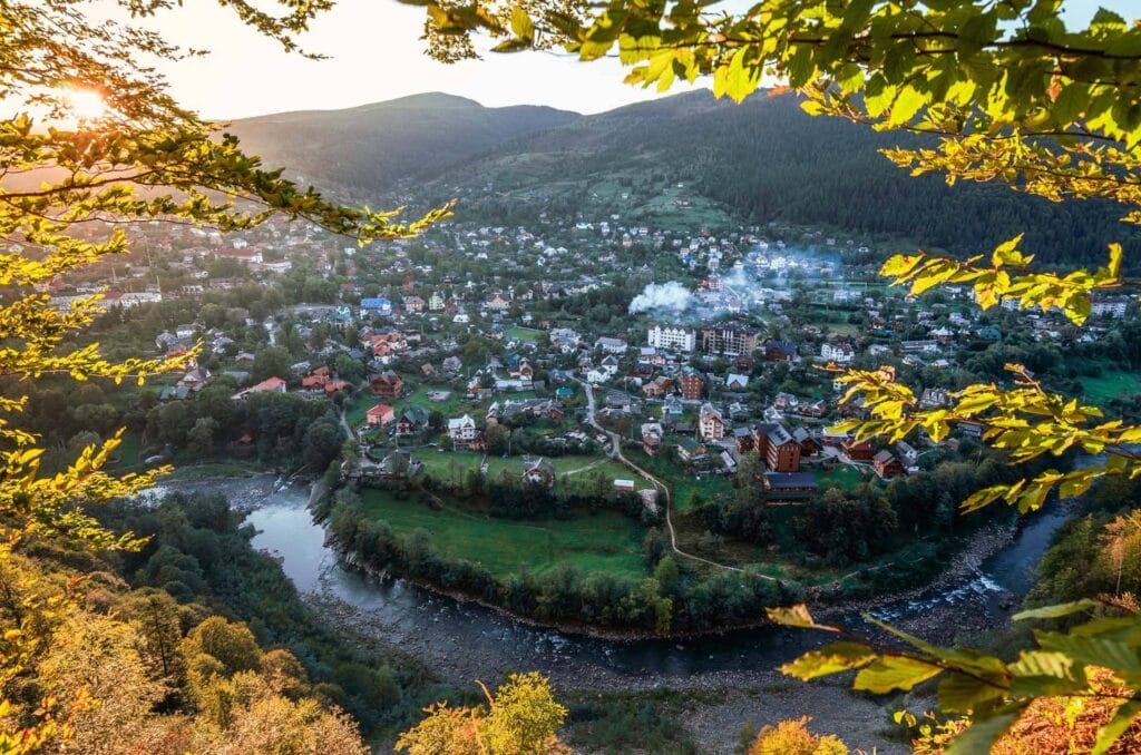 Карпати — Яремче